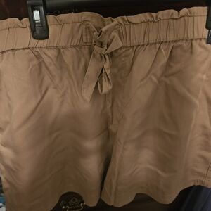 Women's Tan/Khaki Shorts